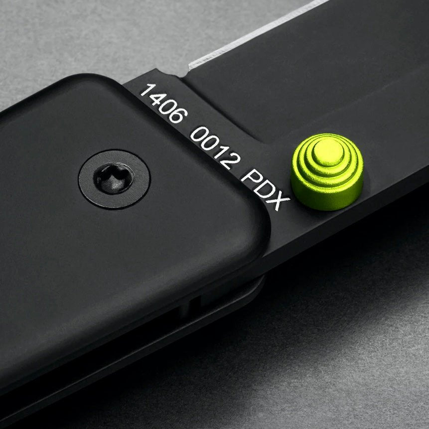 The Chapter - Titanium Black + Black The James Brand - Element Knife Company