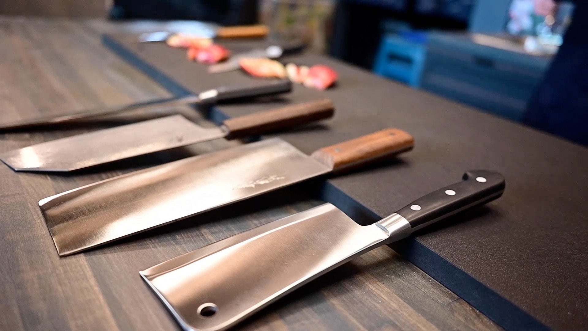 Knife Balance Explained: What Really Makes a Kitchen Knife Feel Right? - Element Knife Company
