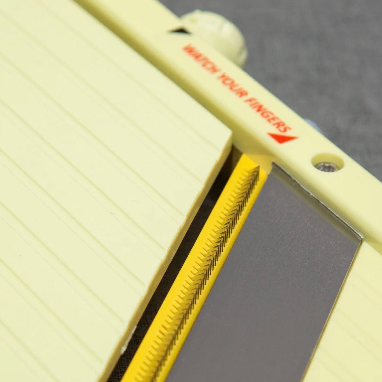 Chiba Kogyosyo Sengiri Slicekun Wide Japanese Mandoline Chiba Kogyosyo Co., LTD - Element Knife Company